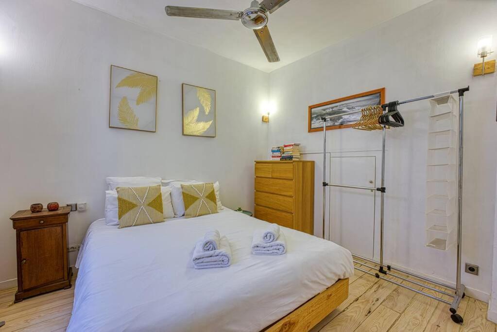 New - 1 Bed Apt Central Antibes Exterior photo